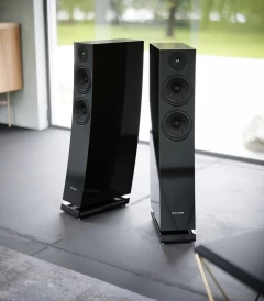 PYLON AUDIO JASPER 25 MKII LACQUER HIGH GLOSS BLACK Grīdas akustiskā sistēma