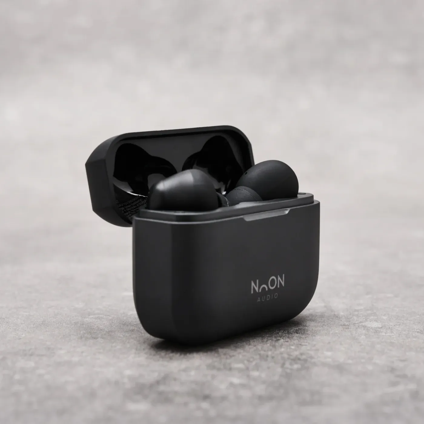 NOON AUDIO ADEPT 7 PRO BLACK AUSTIŅAS
