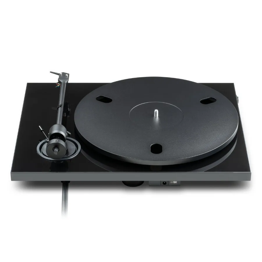 PRO-JECT E1.2 PHONO GLOSS BLACK VINILA PLAŠU ATSKAŅOTĀJS