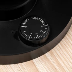 ARGON AUDIO TT-3 Black Ortofon OM 5E VINILA PLAŠU ATSKAŅOTĀJS