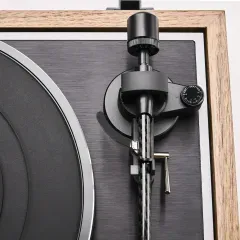 ARGON AUDIO TT SIGNATURE WALNUT (VENEER) VINILA PLAŠU ATSKAŅOTĀJS
