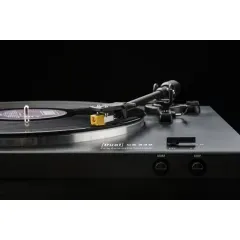 DUAL CS-329 BLACK VINILA PLAŠU ATSKAŅOTĀJS