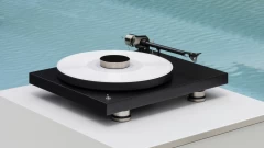 PRO-JECT Debut PRO Black VINILA PLAŠU ATSKAŅOTĀJS