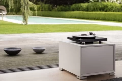 PRO-JECT Debut PRO Black VINILA PLAŠU ATSKAŅOTĀJS