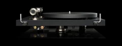 PRO-JECT Debut PRO Black VINILA PLAŠU ATSKAŅOTĀJS