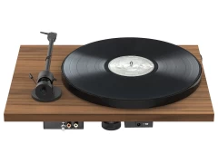 PRO-JECT E1 PHONO SB (OM5e) WALNUT VINILA PLAŠU ATSKAŅOTĀJS