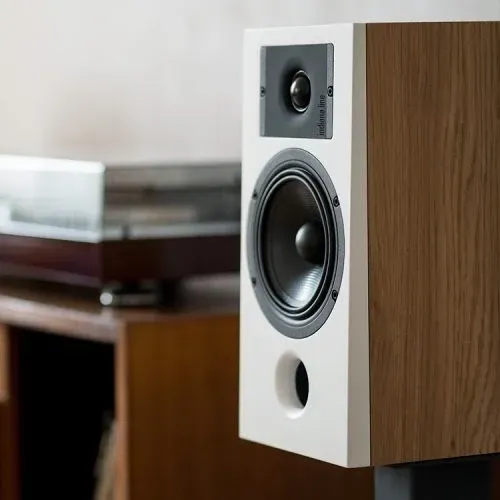 INDIANA LINE DIVA 3 WHITE/WOOD Plaukta akustiskā sistēma