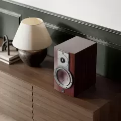 DALI RUBIKORE 2 HIGH GLOSS MAROON Plaukta akustiskā sistēma