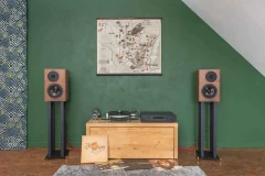REVIVAL AUDIO ATALANTE 3 WALNUT Plaukta akustiskā sistēma