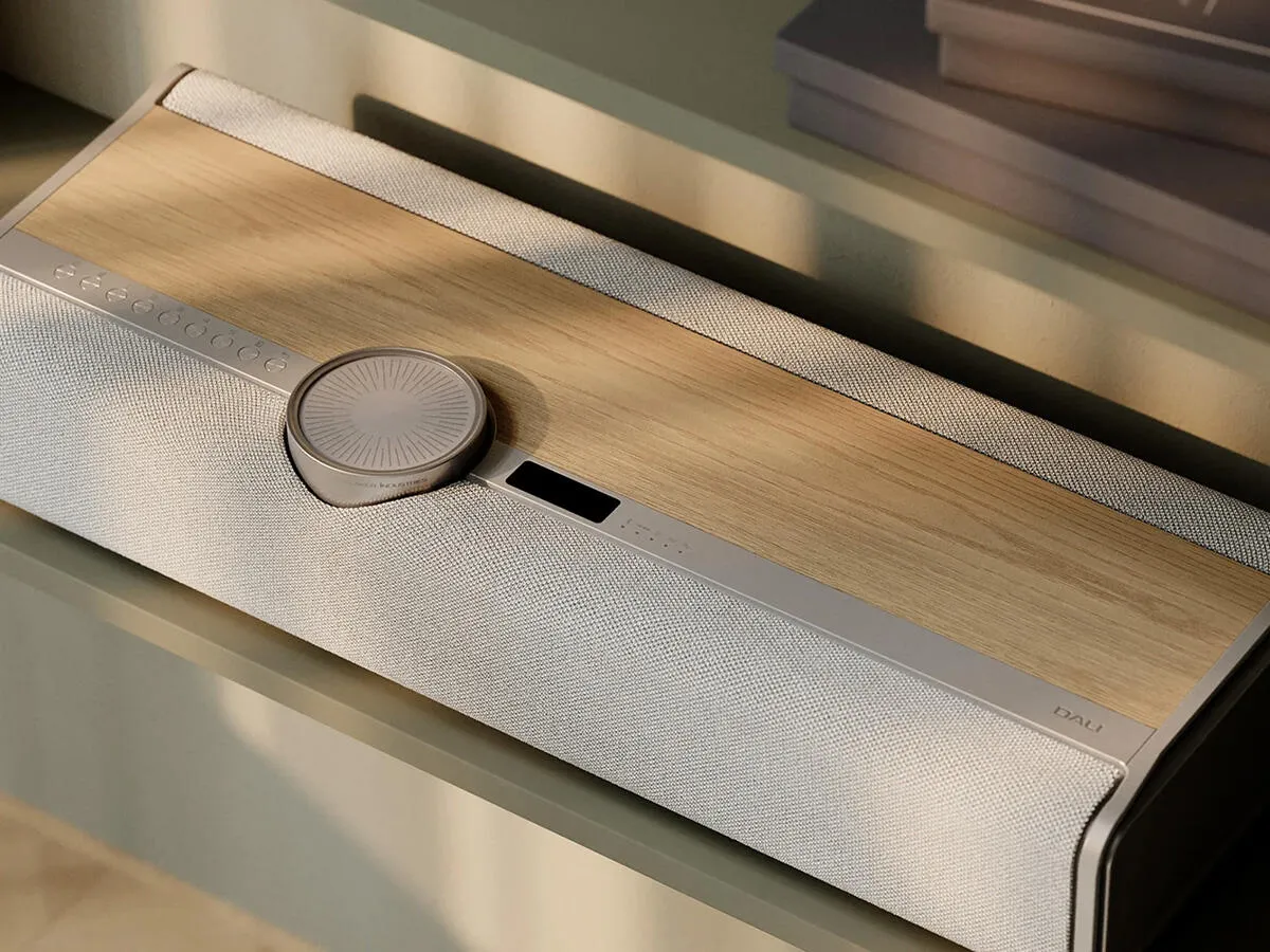 DALI VEGA NATURAL OAK Bezvadu akustiskā sistēma