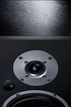 MAGNAT MONITOR REFERENCE 5A Black Aktīvā akustiskā sistēma
