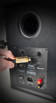 MAGNAT MONITOR REFERENCE 2A Black Aktīvā akustiskā sistēma
