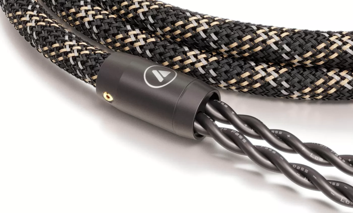 ViaBlue™ Item-No. 10105 SC-4 SINGLE-WIRE T8 BAN 1pair 250cm Cobra AKUSTISKO SISTĒMU KABELIS