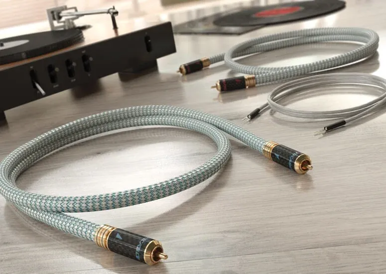 RICABLE COD: 12792 TS1 INVICTUS REFERENCE TURNTABLE Hi-End Cable (RCA) 1.0m STARPBLOKU KABELIS