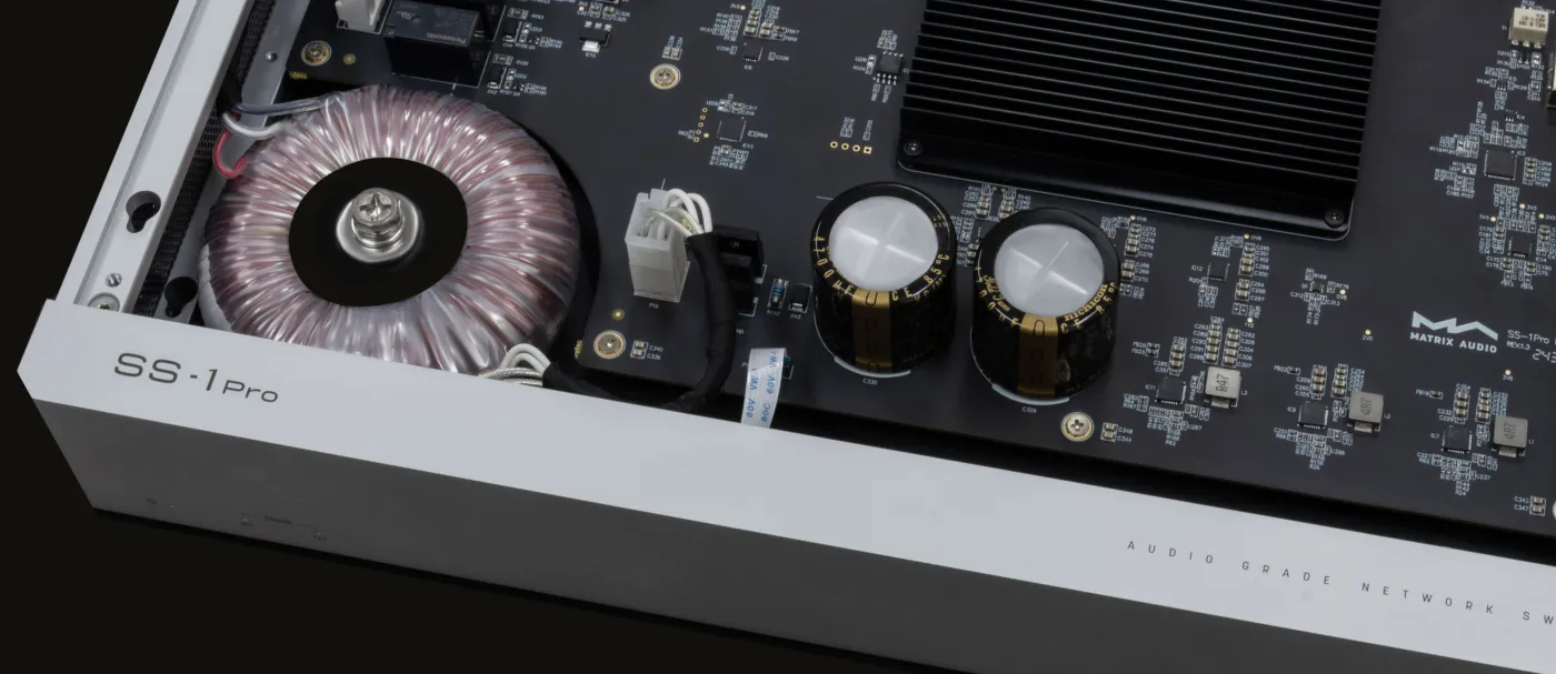 MATRIX AUDIO SS-1 PRO SILVER AUDIO GRADE NETWORK SWITCH ADAPTERIS / PĀRVEIDOTĀJS